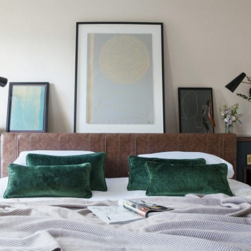 The Alex Hotel room